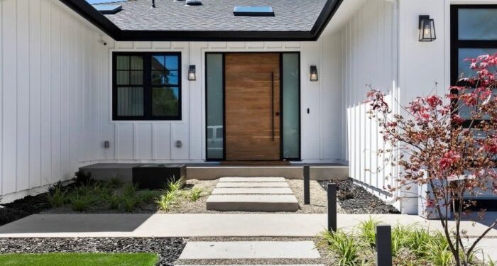 Exterior Home Remodeling Company in Los Angeles